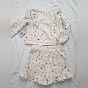 Btween Girls Cream Floral Ruffle Top & Shorts Set- Very Soft- NWT